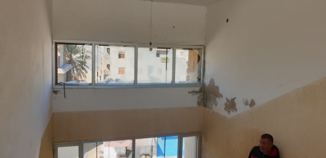 Hafter okullara da saldırıyor